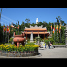 Die Long-Son-Pagode und der Buddha von Long-Son